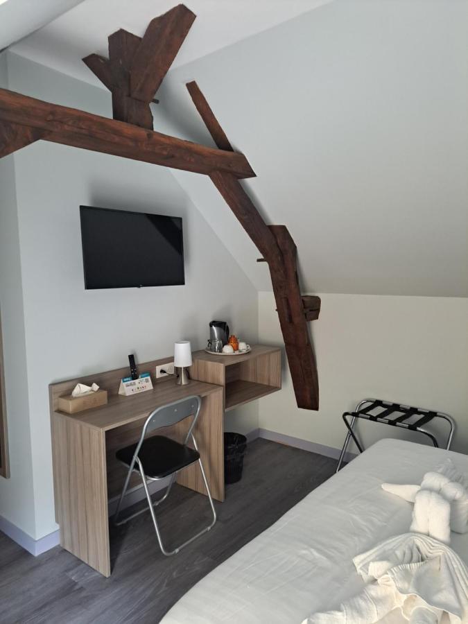 Bed and Breakfast Le Petit Vedaquais à Vaas Extérieur photo
